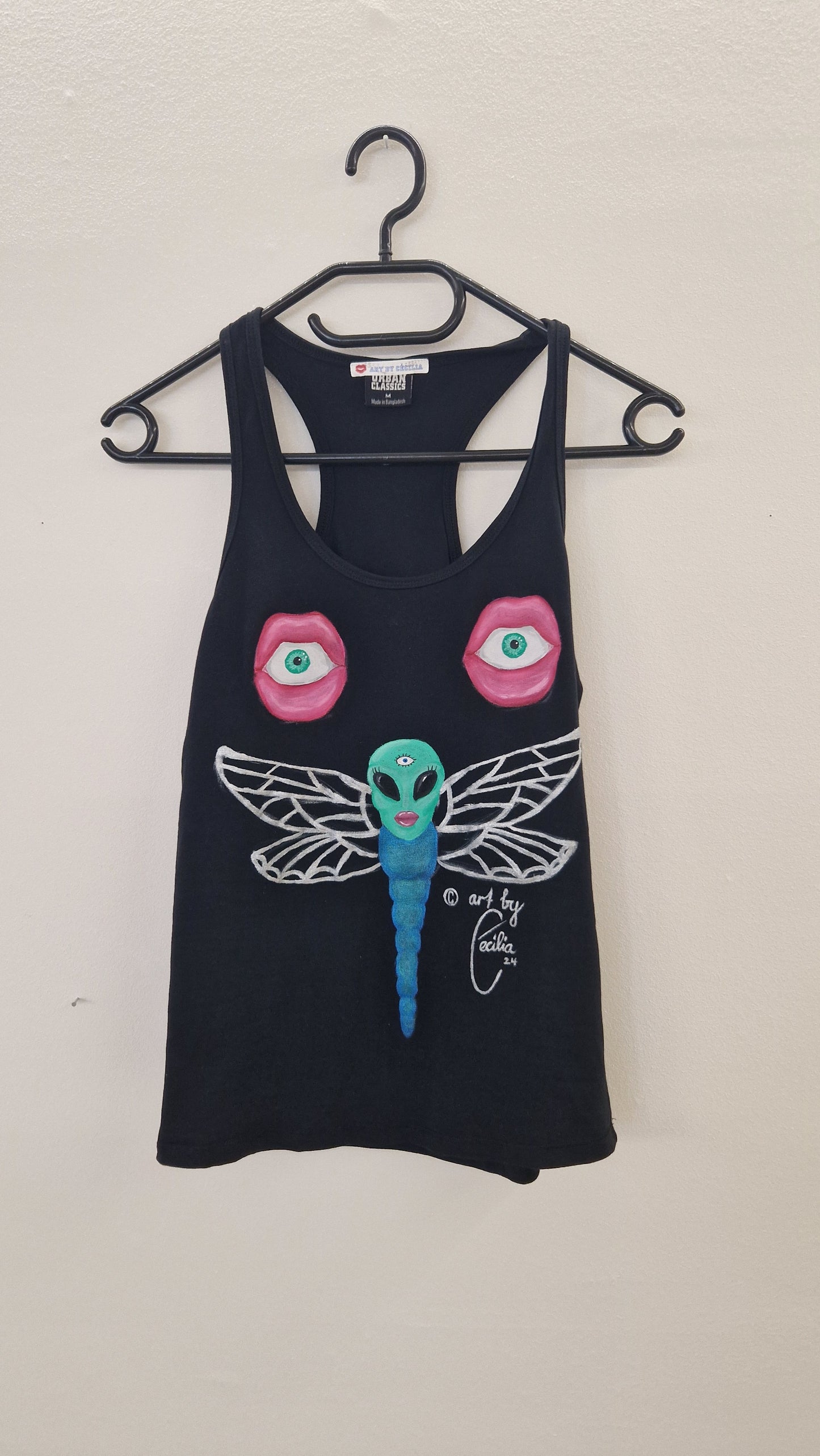 Tanktop Eyes in Lips and Alien Dragonfly