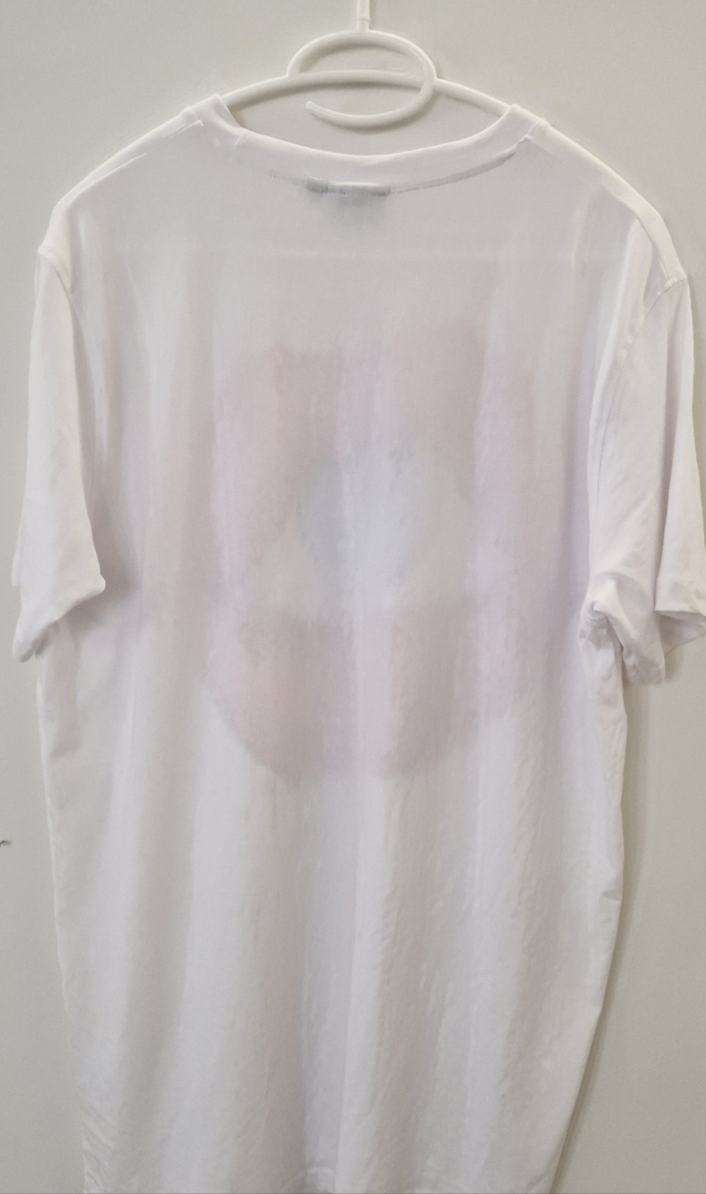 T-Shirt Blue eye in red lip